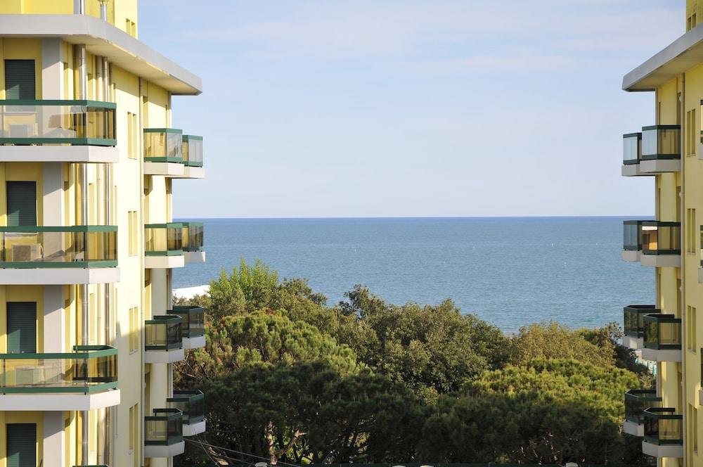 Hotel Jadran Lido di Jesolo Eksteriør billede